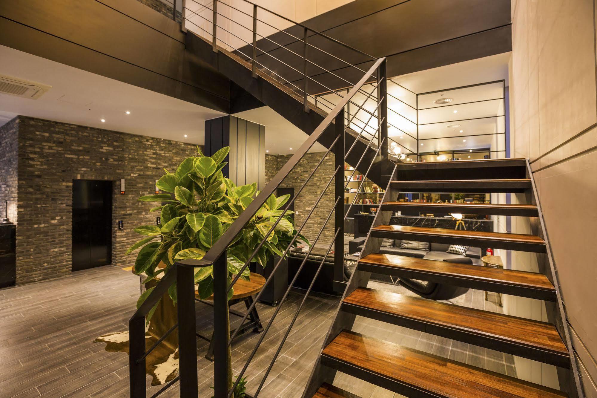 Trang Blue Hotel Seoul Exterior photo